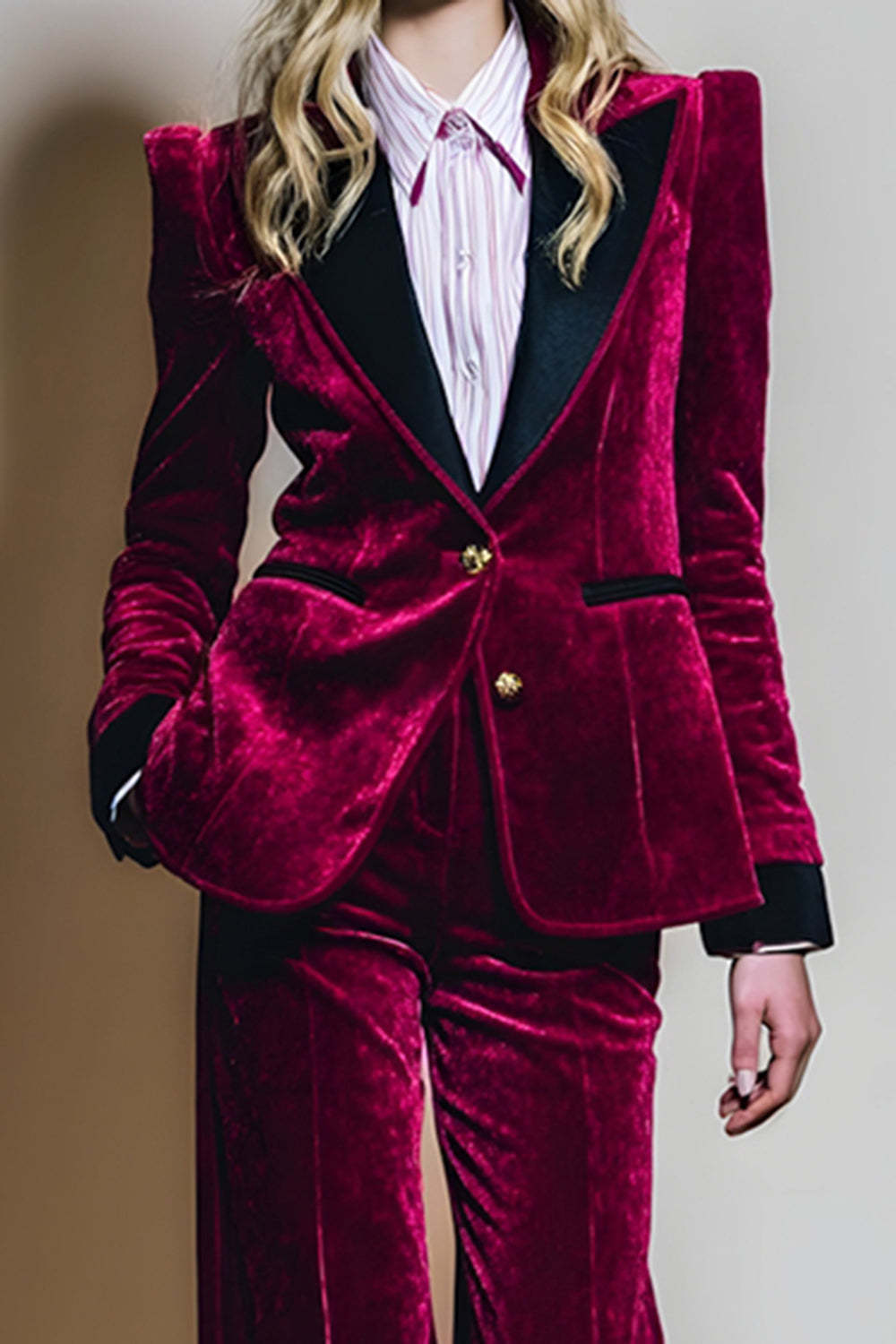 Burgundy Velvet 2 Piece Peak Lapel Long Sleeves Prom Suits