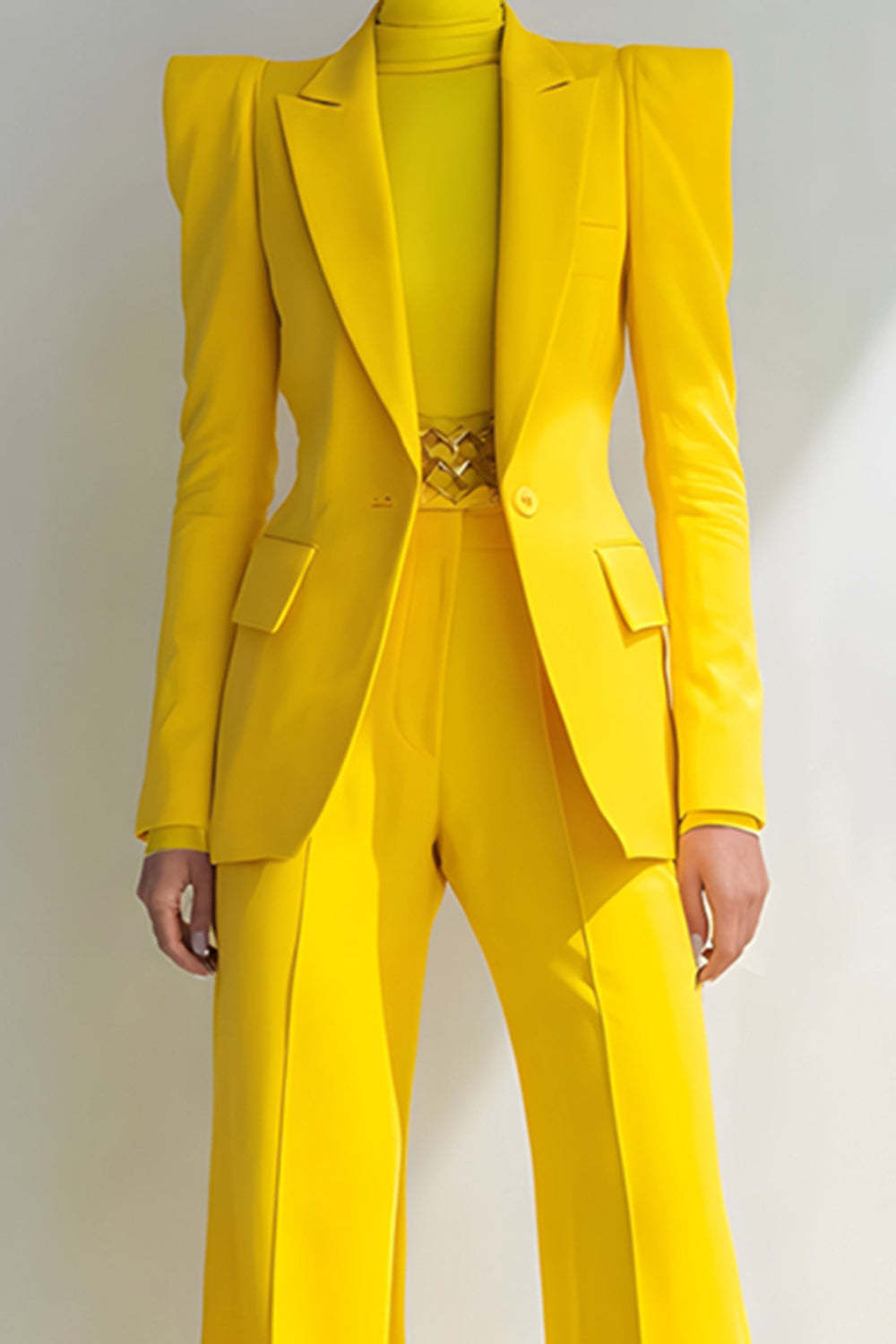 Yellow Peak Lapel 2 Piece One Button Prom Suits with Sleeves