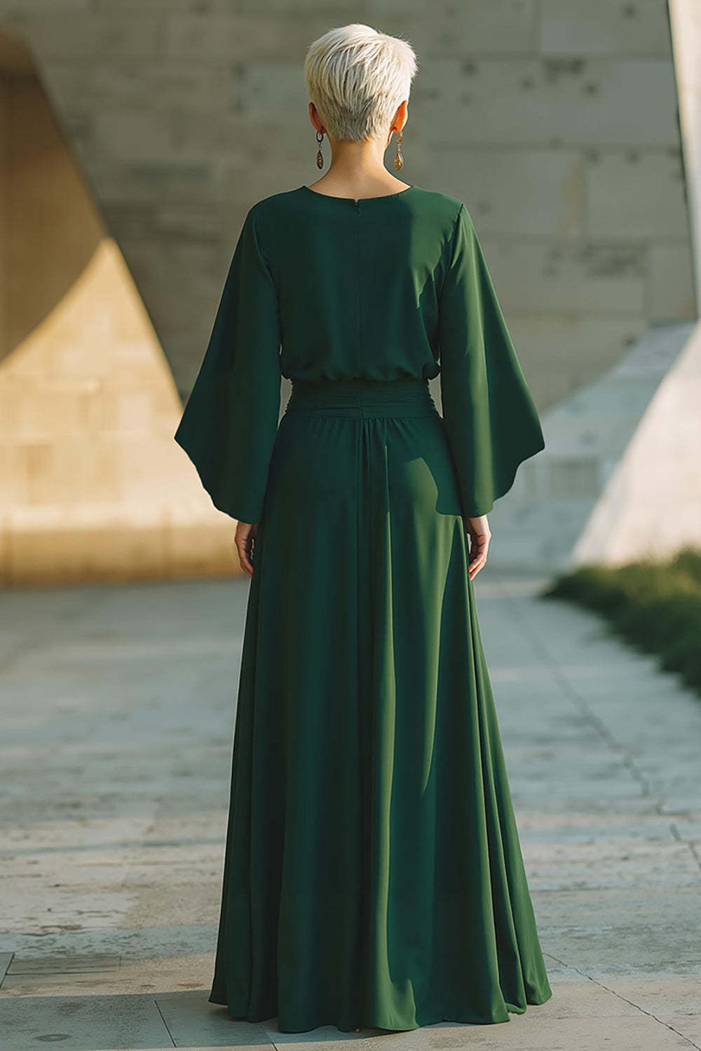 Dark Green Round Neck Flowy Long Mother of the Bride Dress with Pockets