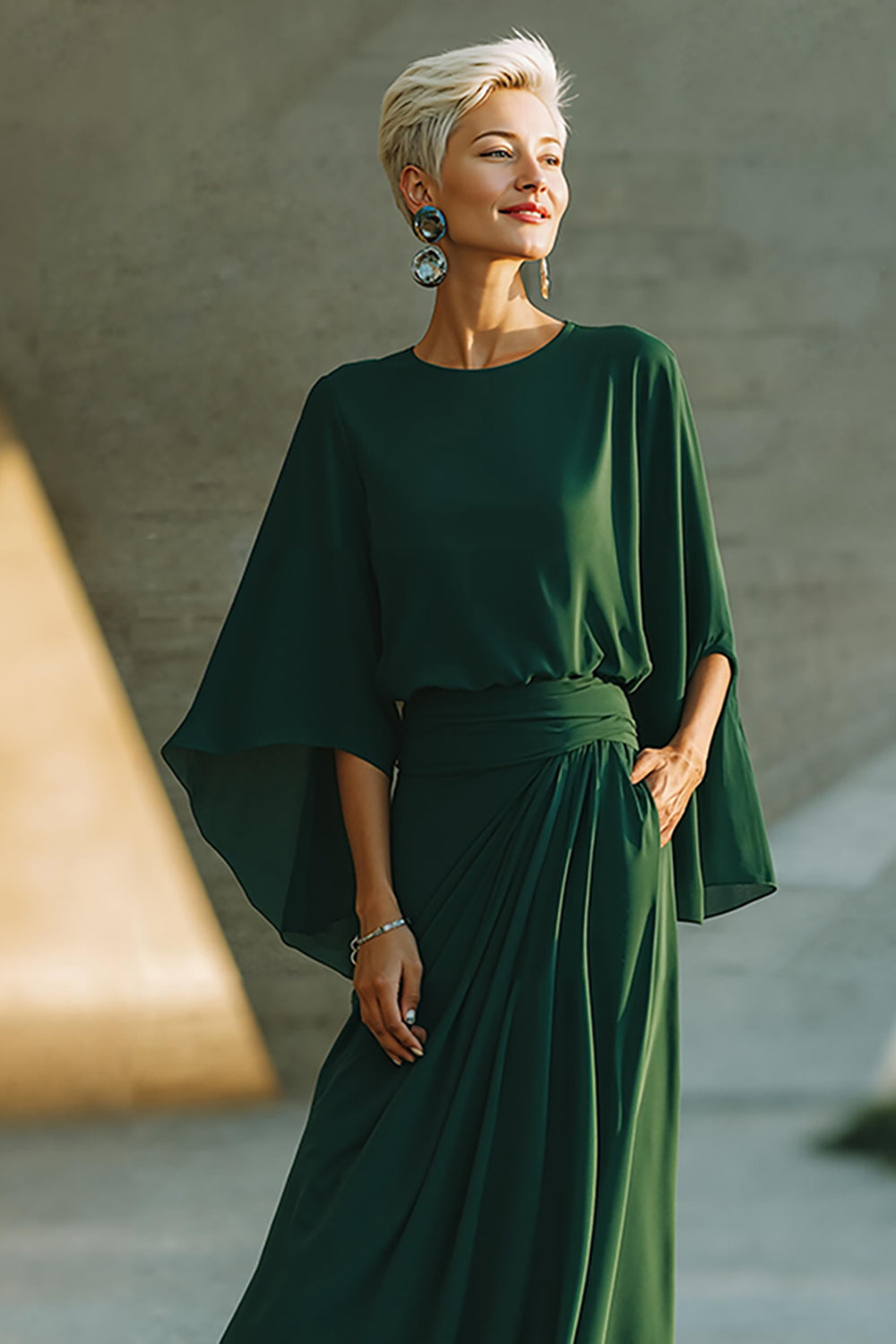 Dark Green Round Neck Flowy Long Mother of the Bride Dress with Pockets