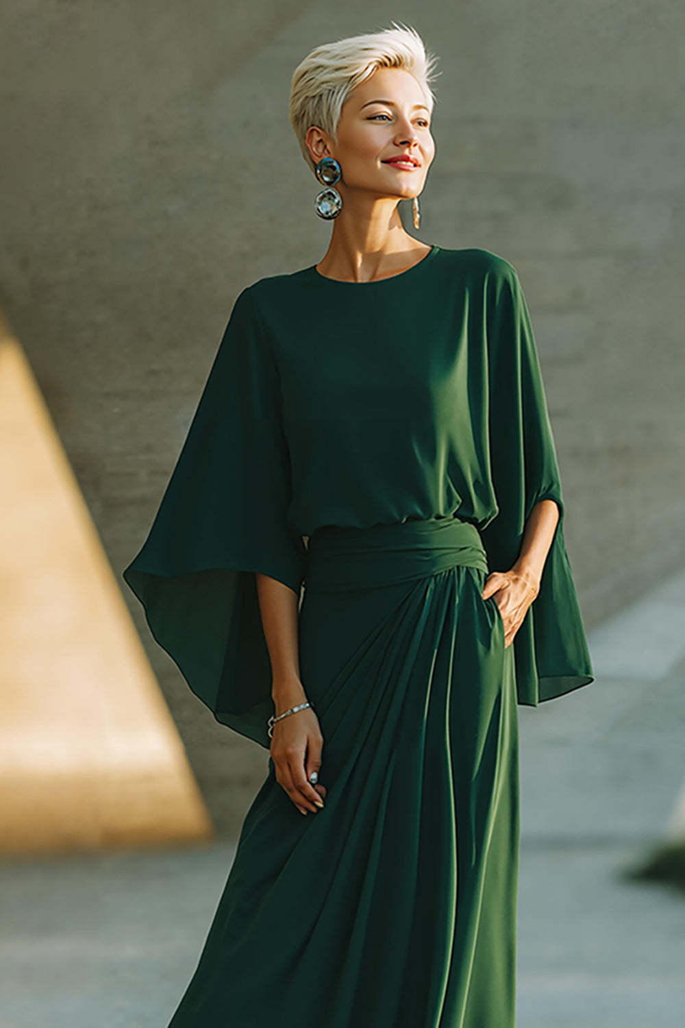 Dark Green Round Neck Flowy Long Mother of the Bride Dress with Pockets