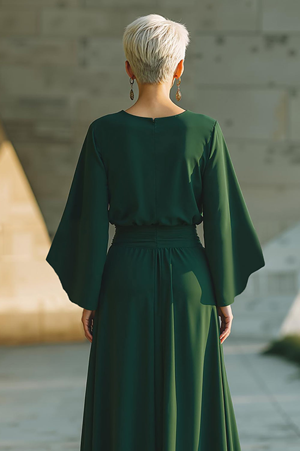 Dark Green Round Neck Flowy Long Mother of the Bride Dress with Pockets