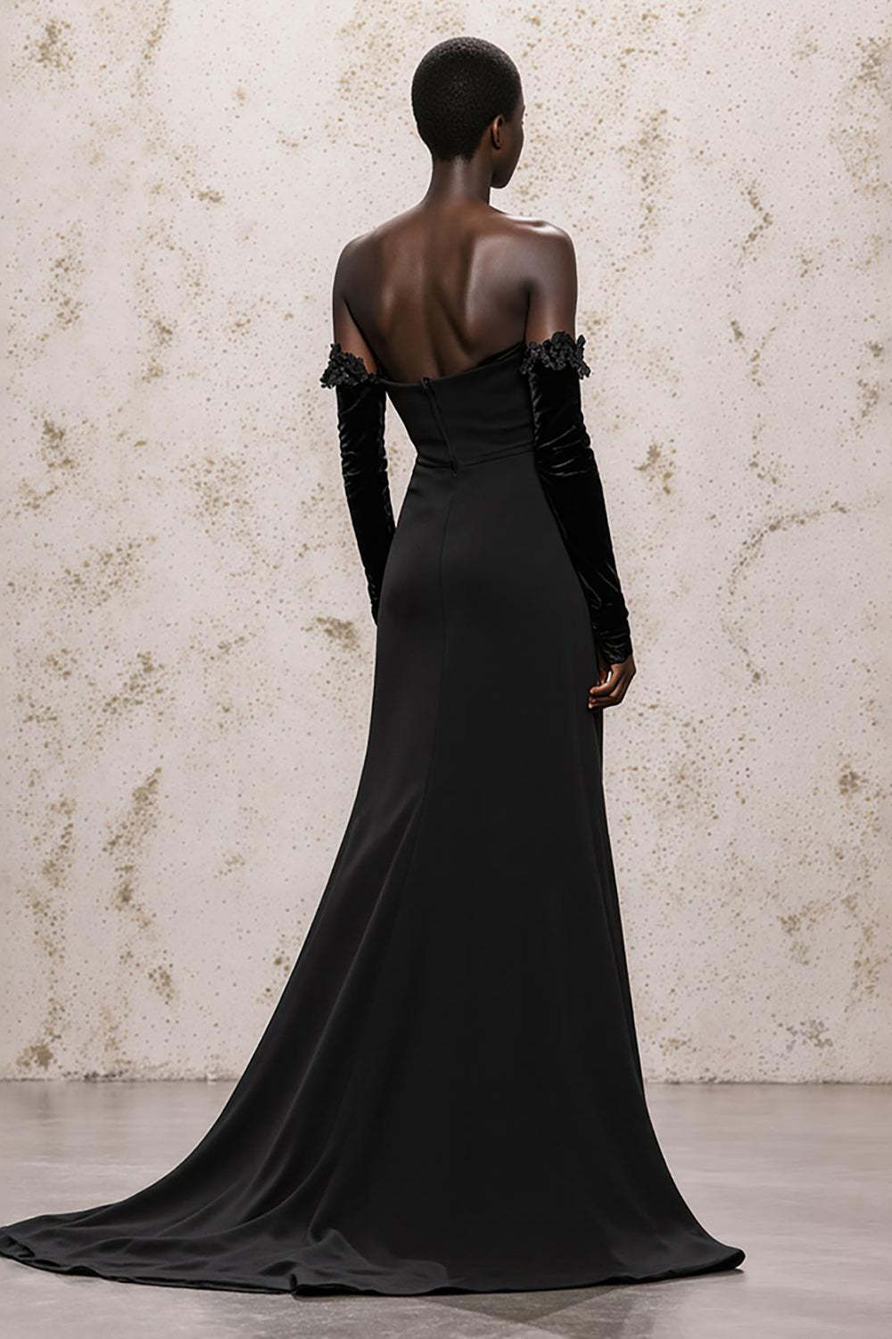 Black Velvet Long Sleeves Sheath Holiday Party Dress with Lace