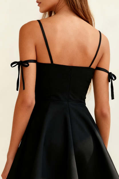 Black A Line Spaghetti Straps Short Cocktail Dress
