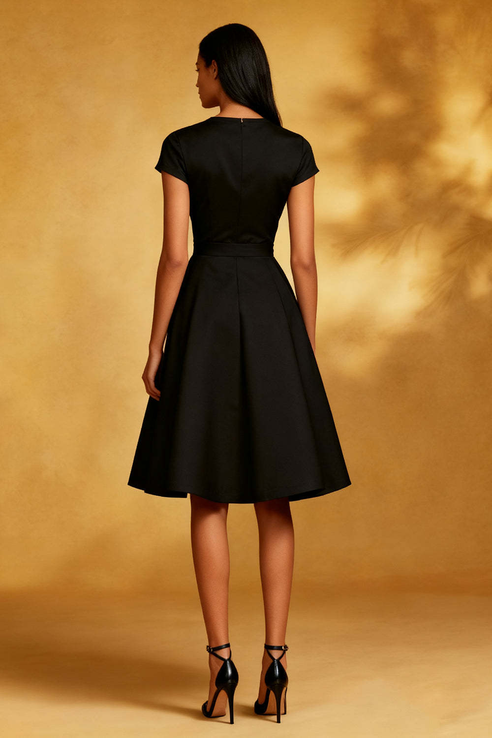 Black Round Neck A Line Short Cocktail Dress with Sleeves
