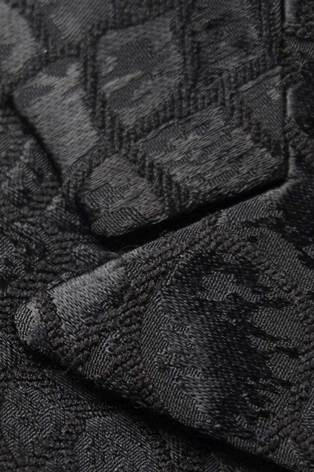 Black Texture Peak Lapel 2 Piece Printed Prom Suits