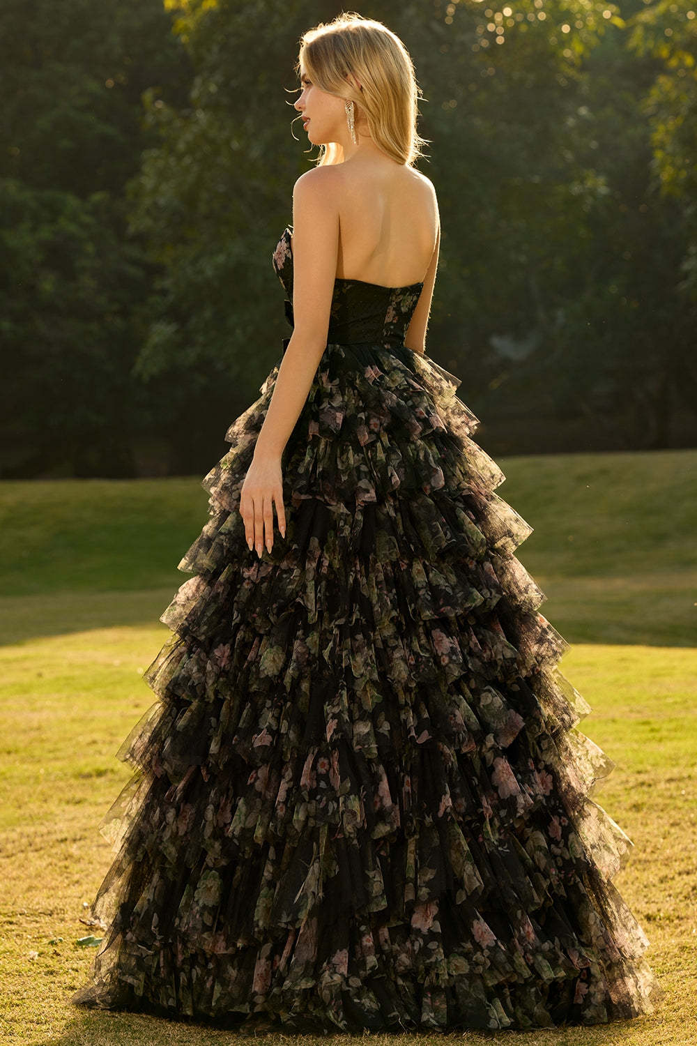 Black Floral Tiered Ball Gown Sweetheart Long Tulle Prom Dress with Bows