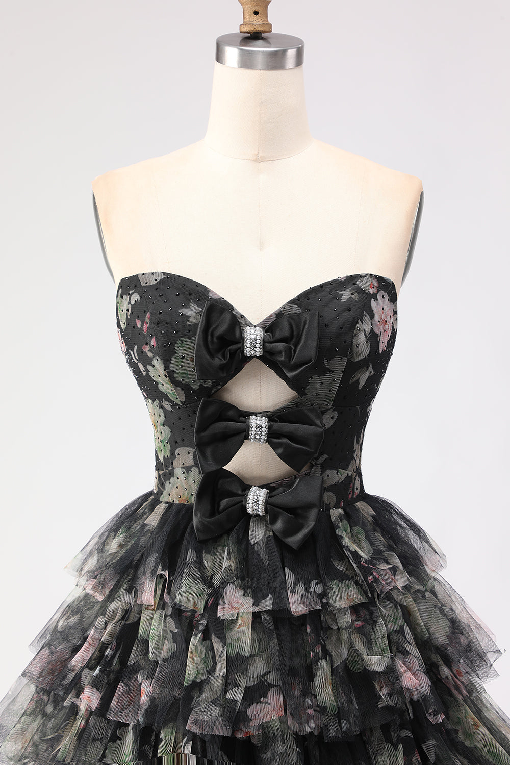 Black Floral Tiered Ball Gown Sweetheart Long Tulle Prom Dress with Bows