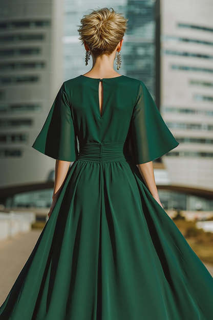 Dark Green Jewel Neck Long Mother of the Bride Pantsuits with Cape