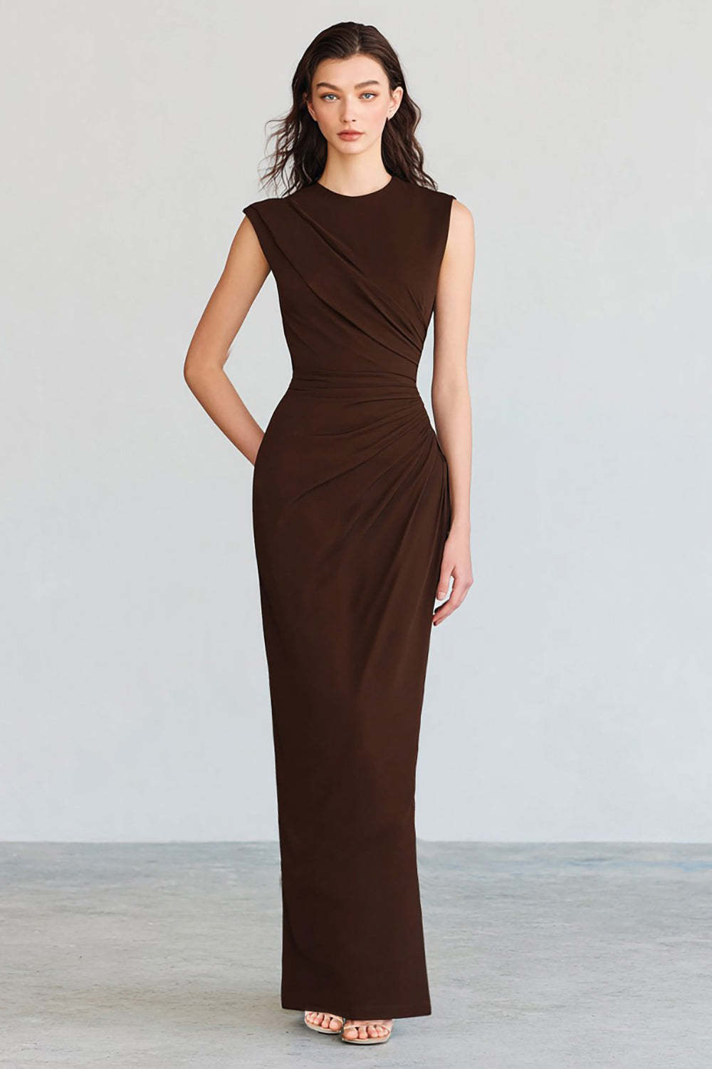 Leely Women Simple Coffee Mermaid Long Formal Dress Crew Neck Ruched Sleeveless Evening Dress