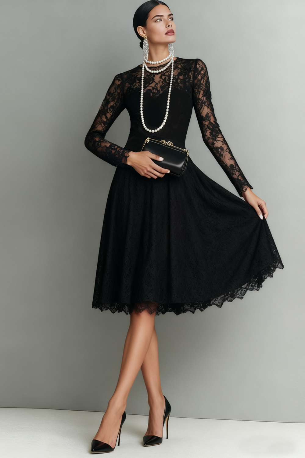 Black Lace Long Sleeves Scoop Neck Short Cocktail Dress
