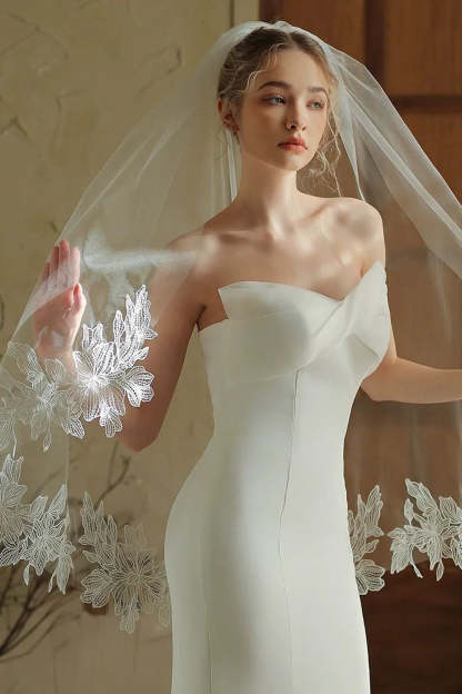 Ivory Midi 1 Tier Floral Tulle Wedding Veil with Appliques