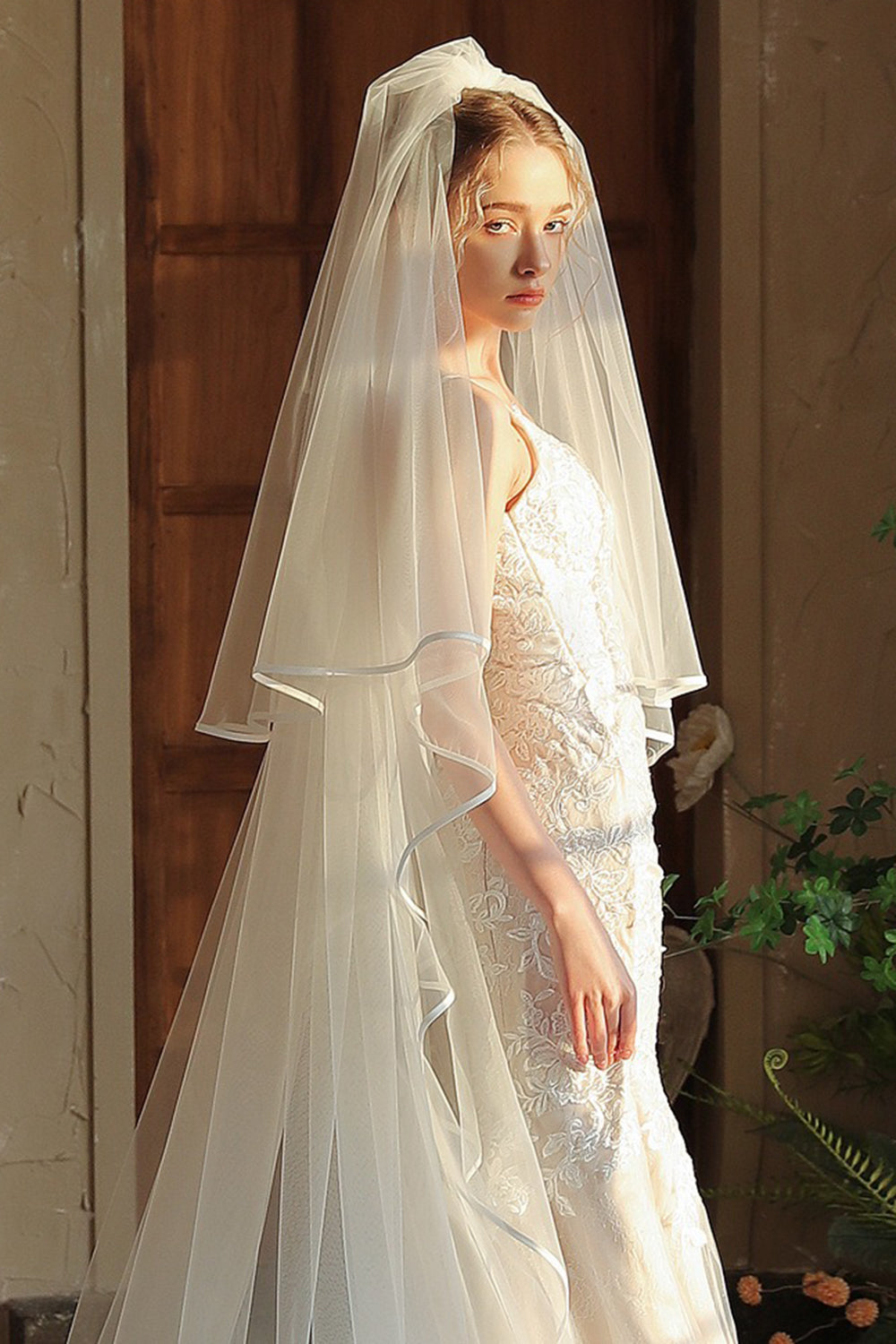 Ivory Long Tulle Bridal Veil