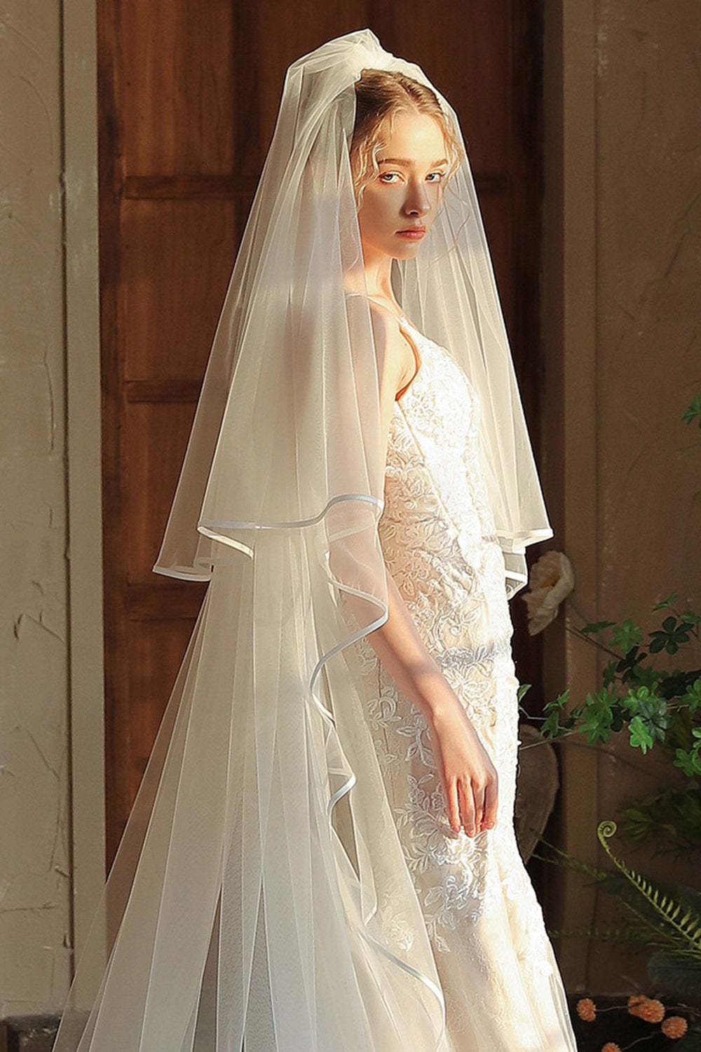 Ivory Long Tulle Bridal Veil