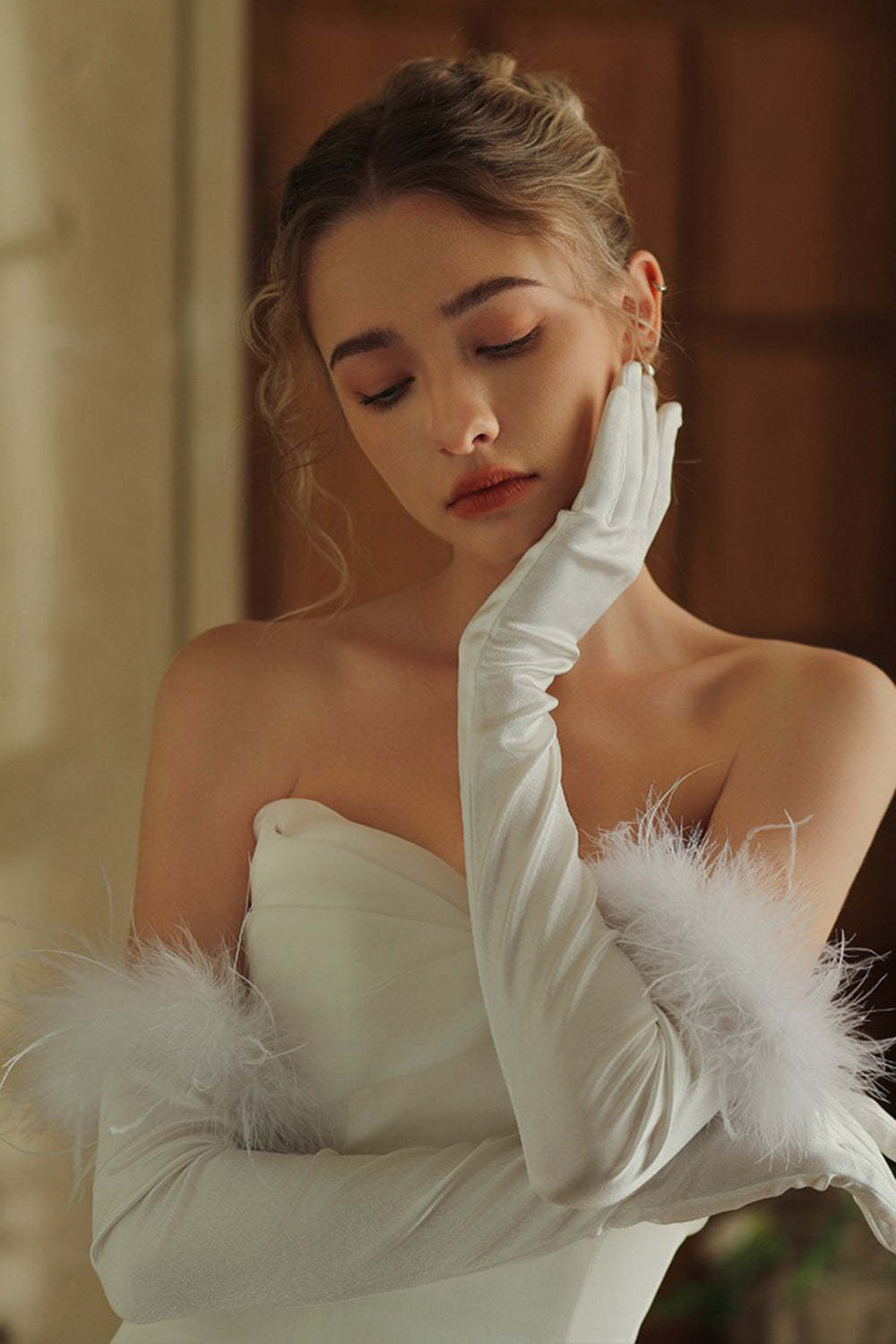White Feathers Bridal Gloves