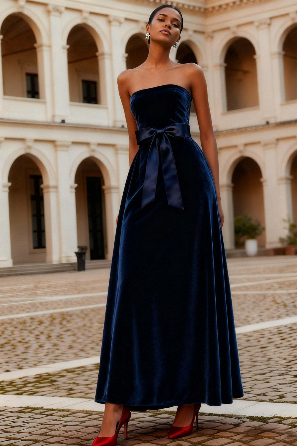 Leely Women Navy Strapless Long Formal Dress with Bow A-Line Backless Velvet Holiday Party Dress