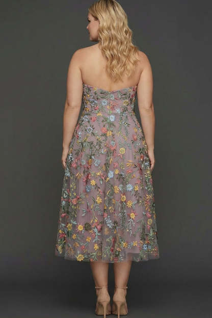 Plus Size Floral Mauve A Line Sweetheart Midi Embroidered Prom Dress