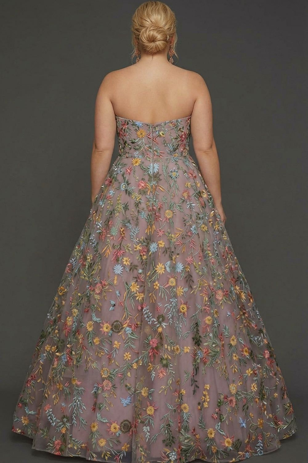 Plus Size Floral Mauve Sweetheart Ball Gown Maxi Prom Dress with Embroidery