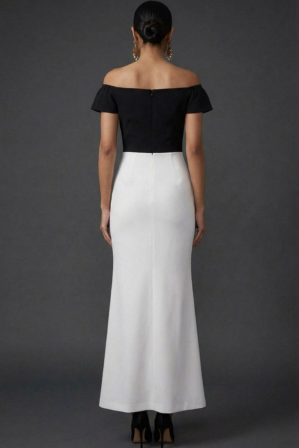 Black and White Patchwork Mermaid Long Formal Dress with Sleeves