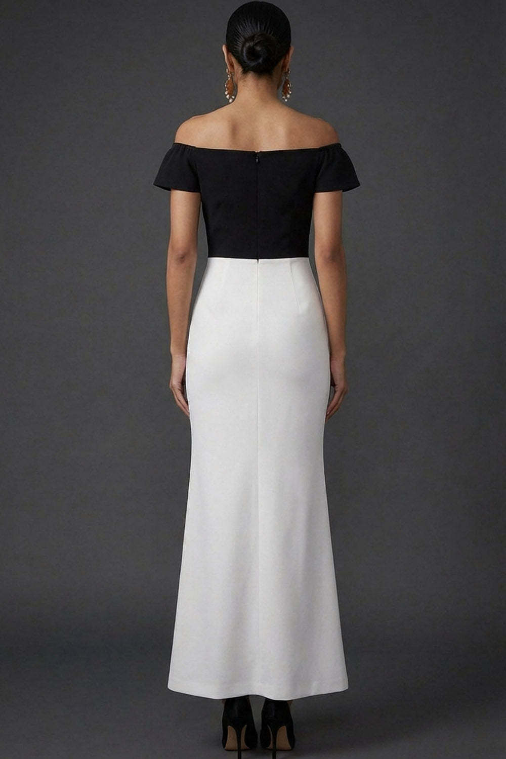 Black and White Patchwork Mermaid Long Formal Dress with Sleeves