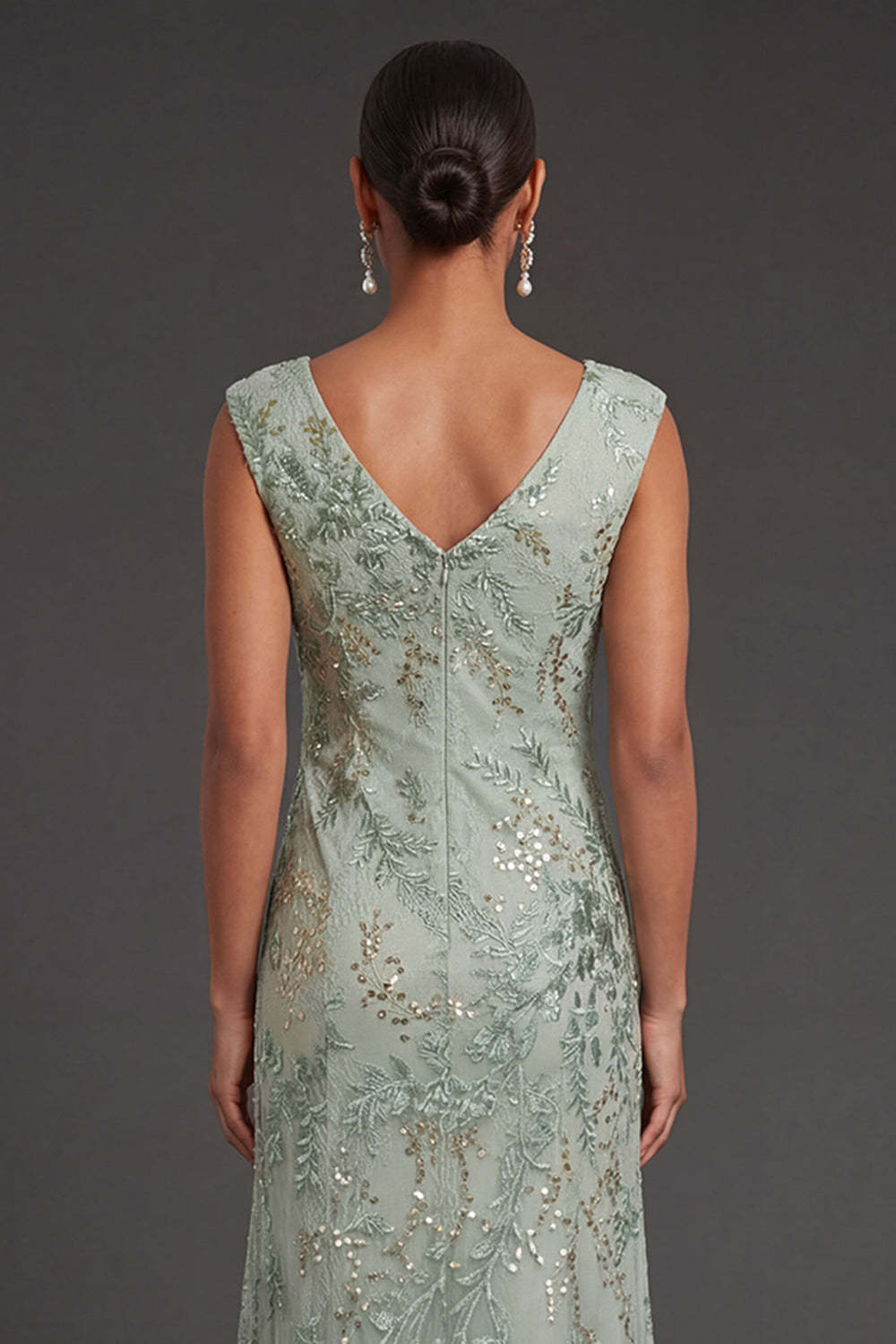 Sparkly Beaded Green Sheath Floral Appliqued V Neck Long Formal Dress