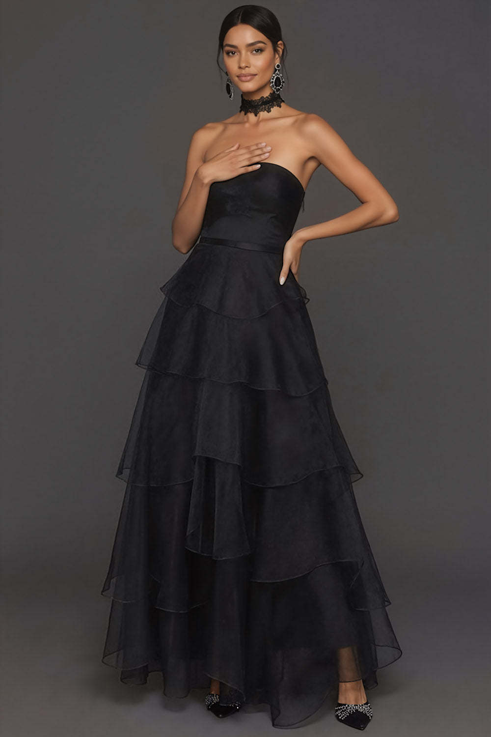 Leely Women Black Ruffled Tiered A Line Long Formal Dress Backless Strapless Sleeveless Wedding Guest Dress