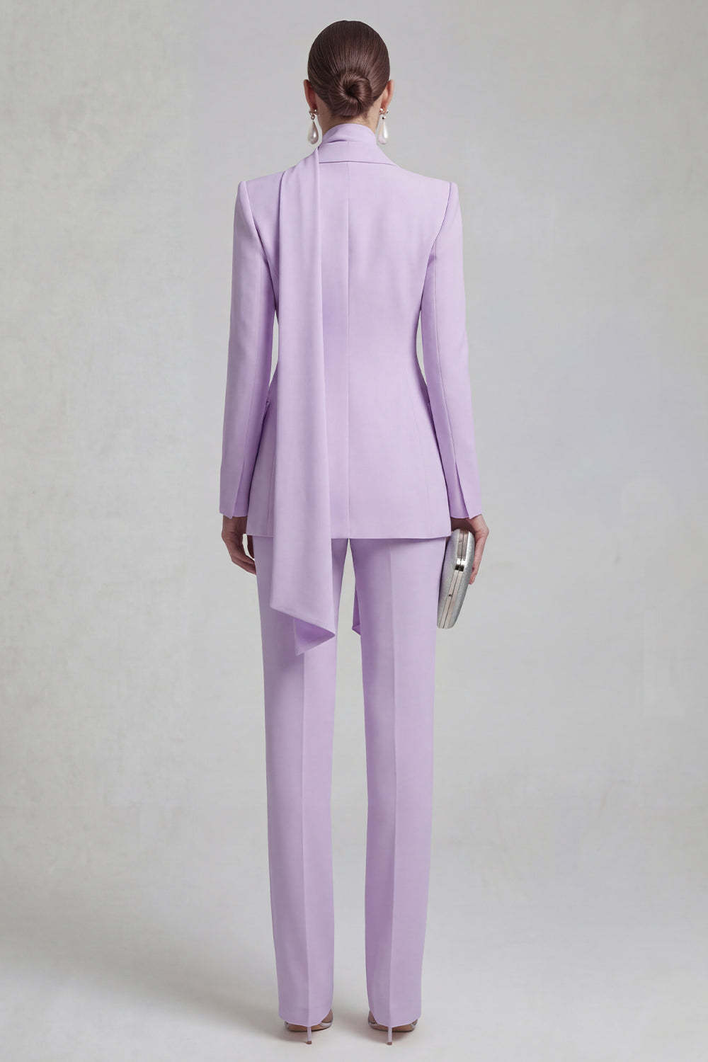 Blue Peak Lapel Long Sleeves 2 Piece Business Suits with Neck Scarf