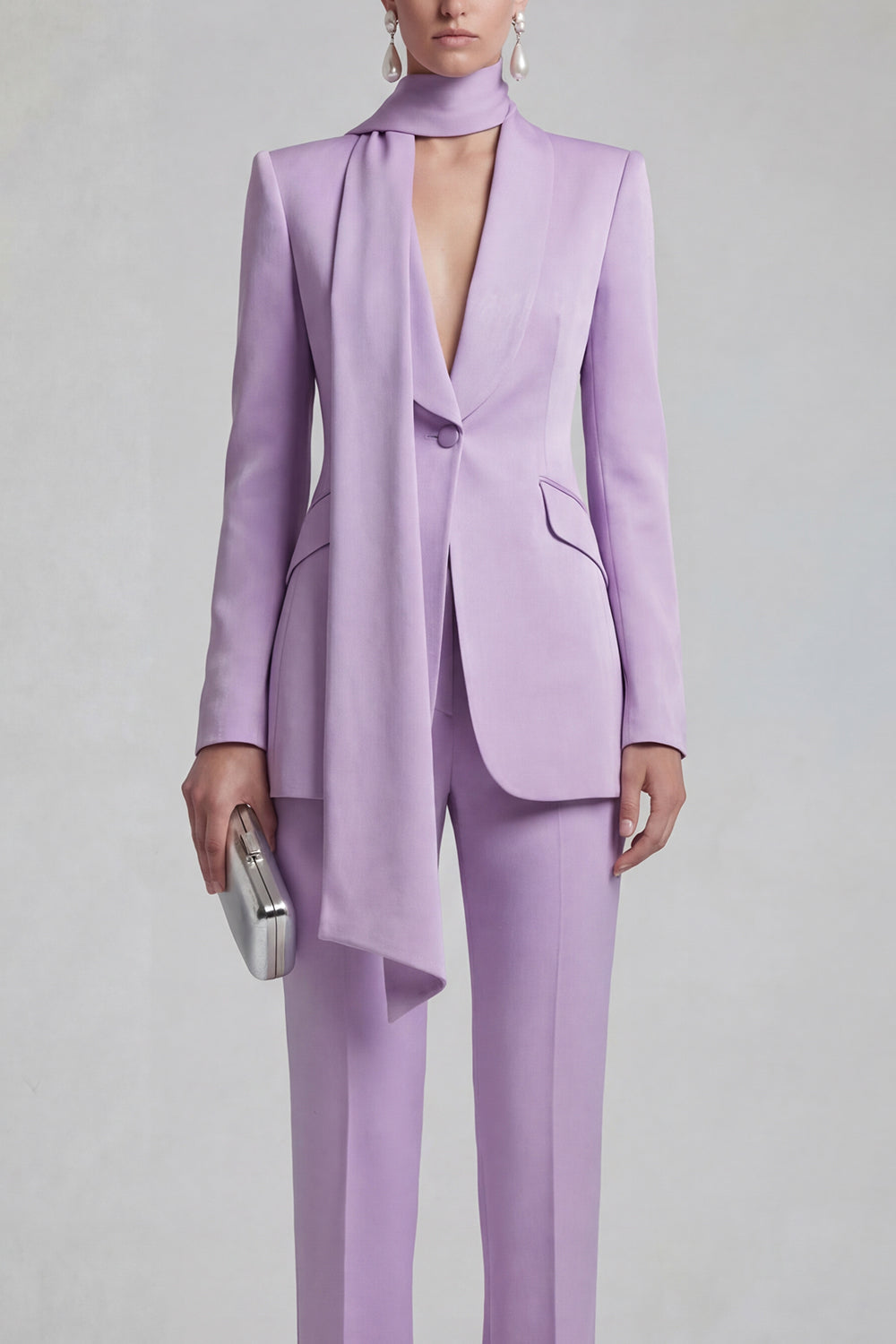 Blue Peak Lapel Long Sleeves 2 Piece Business Suits with Neck Scarf