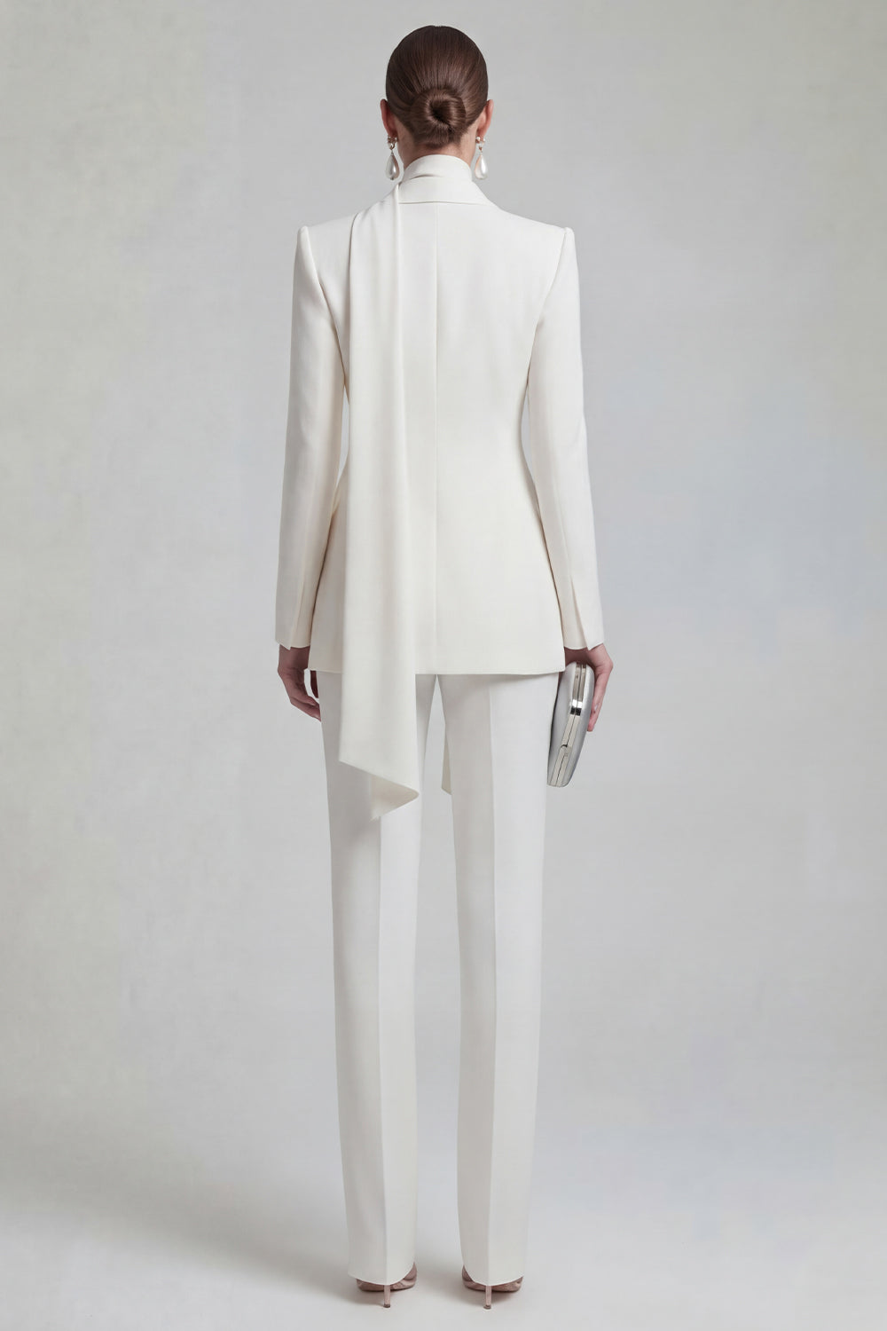 Blue Peak Lapel Long Sleeves 2 Piece Business Suits with Neck Scarf