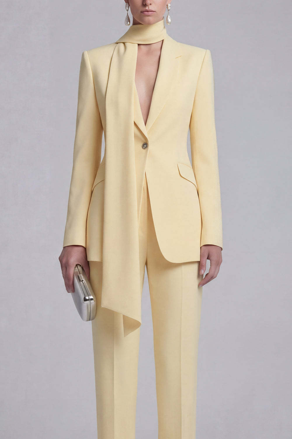 Blue Peak Lapel Long Sleeves 2 Piece Business Suits with Neck Scarf