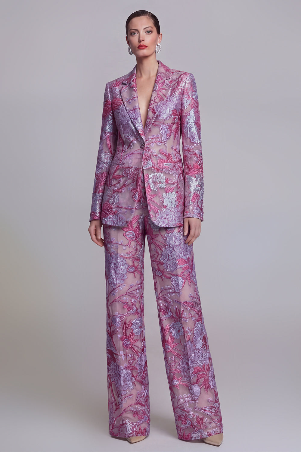 Floral Peak Lapel Dark Blue Appliqued 2 Piece Business Suits