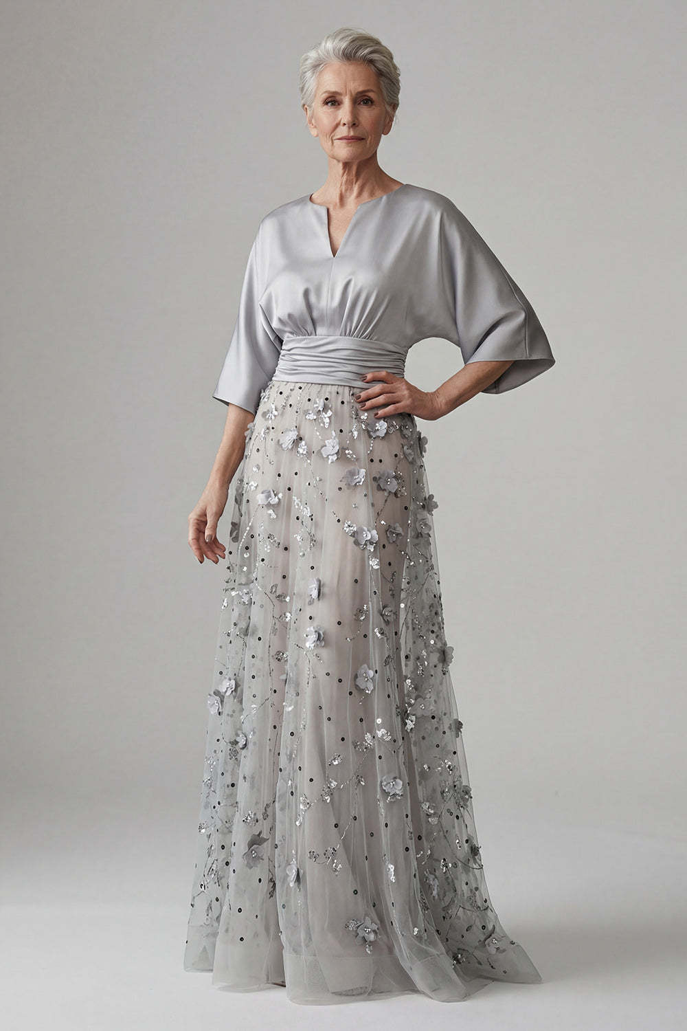Leely Women A Line Satin Sliver Floral Long Mother of the Bride Dress Appliqued V Neck Evening Dress