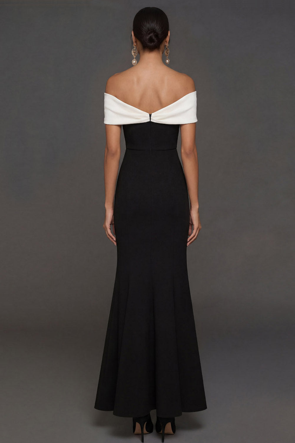Black Mermaid Off the Shoulder Backless Sleeveless Long Formal Dress