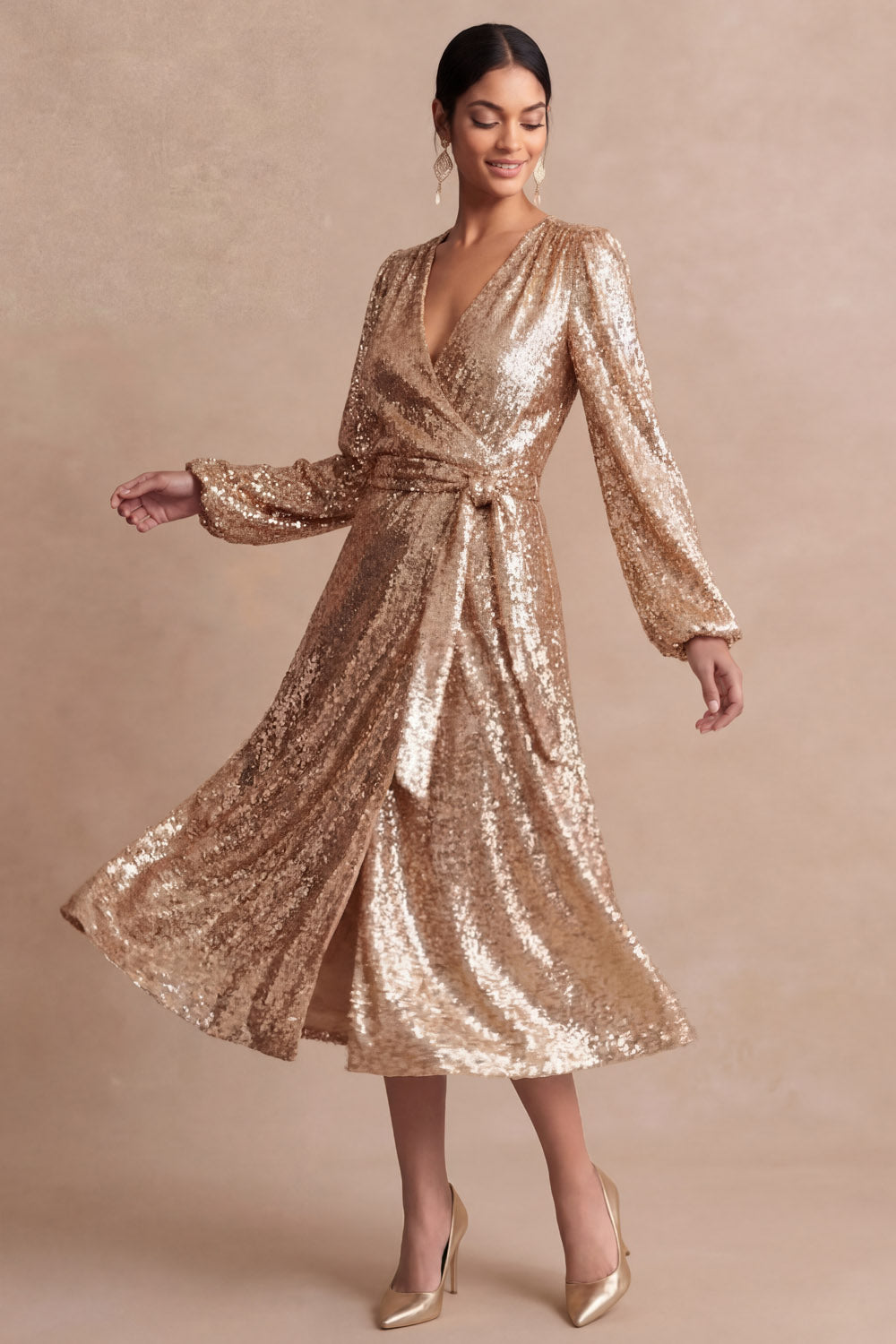 Leely Women Sparkly Champagne Sheath Midi Wedding Guest Dress Long Sleeves V Neck Evening Dress