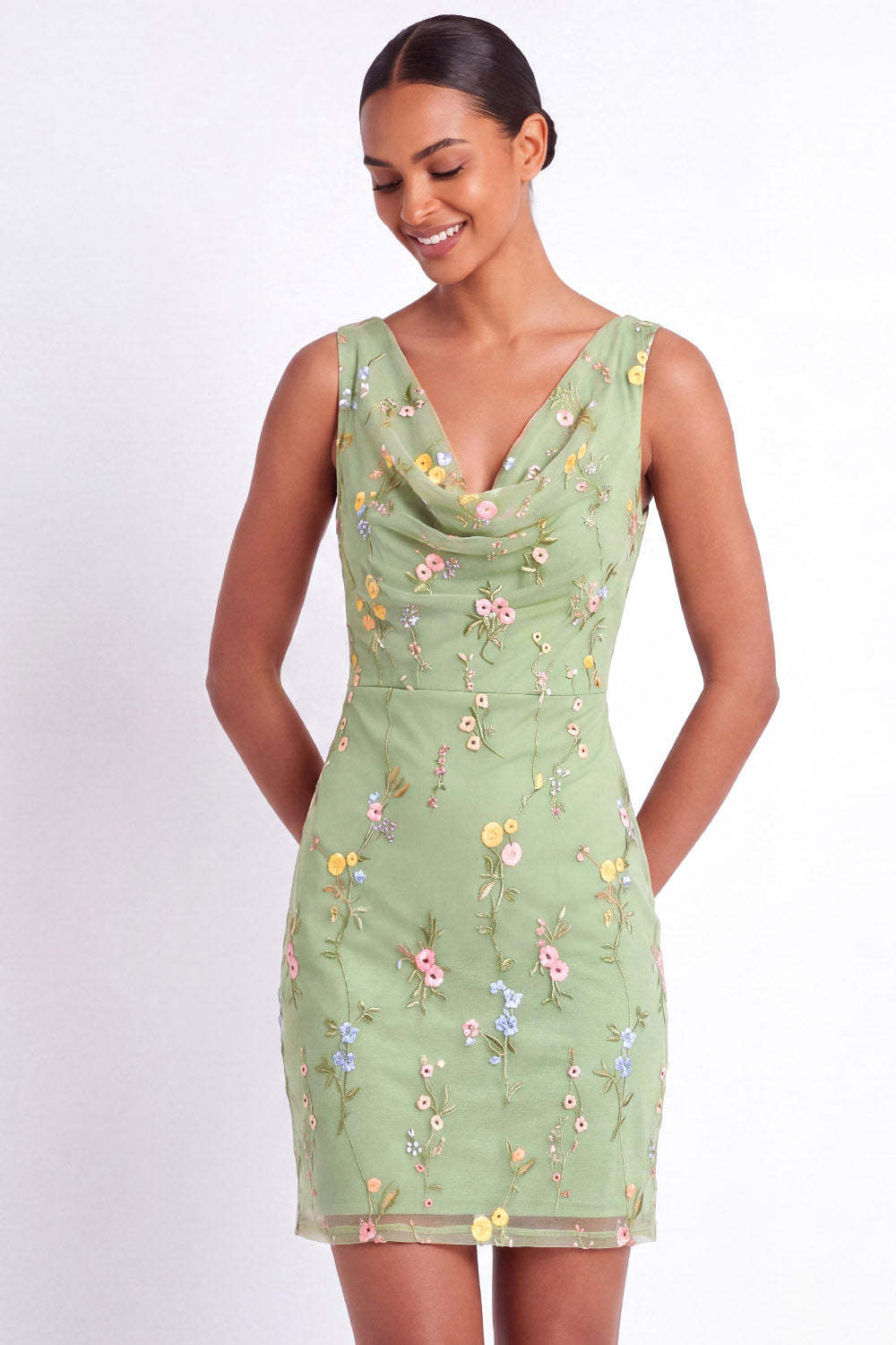 Green Floral Bodycon Appliqued Short Wedding Guest Dress