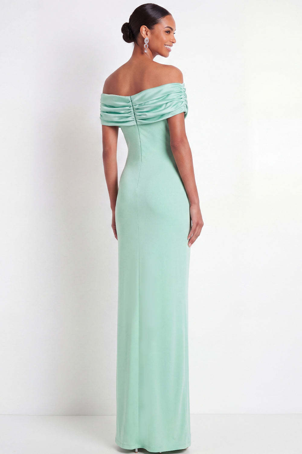 Sheath Mint Green Off the Shoulder Long Bridesmaid Dress