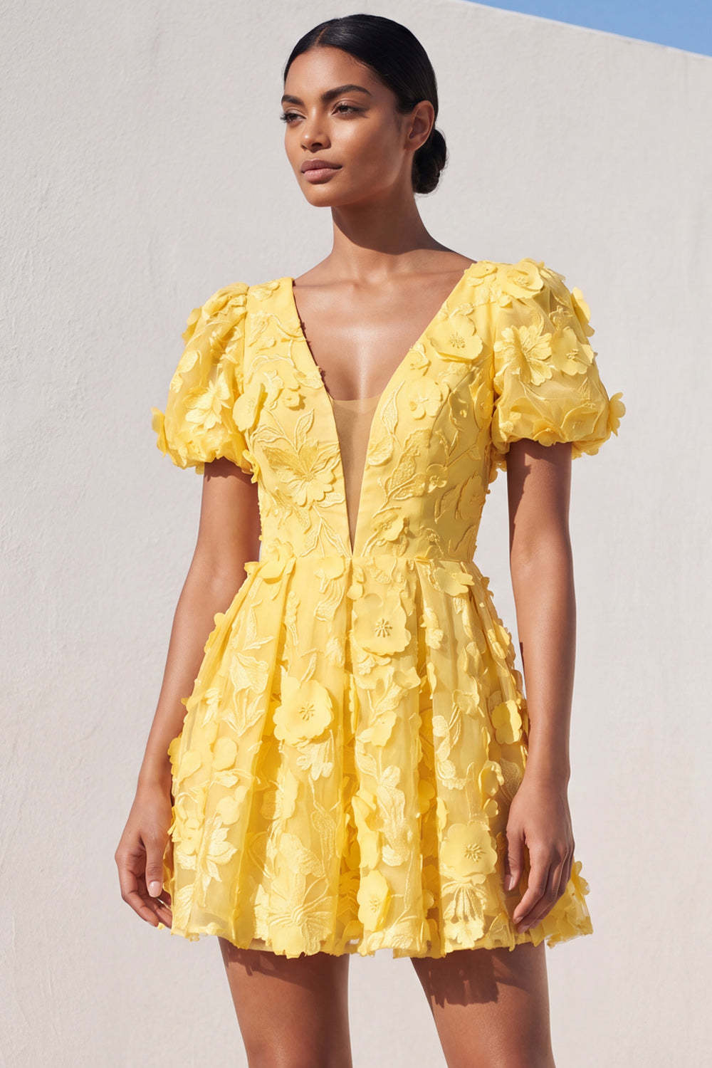 Leely Women Light Yellow Floral Appliqued Short Summer Formal Dress V Neck A Line Puff Sleeves Wedding Guest Dress