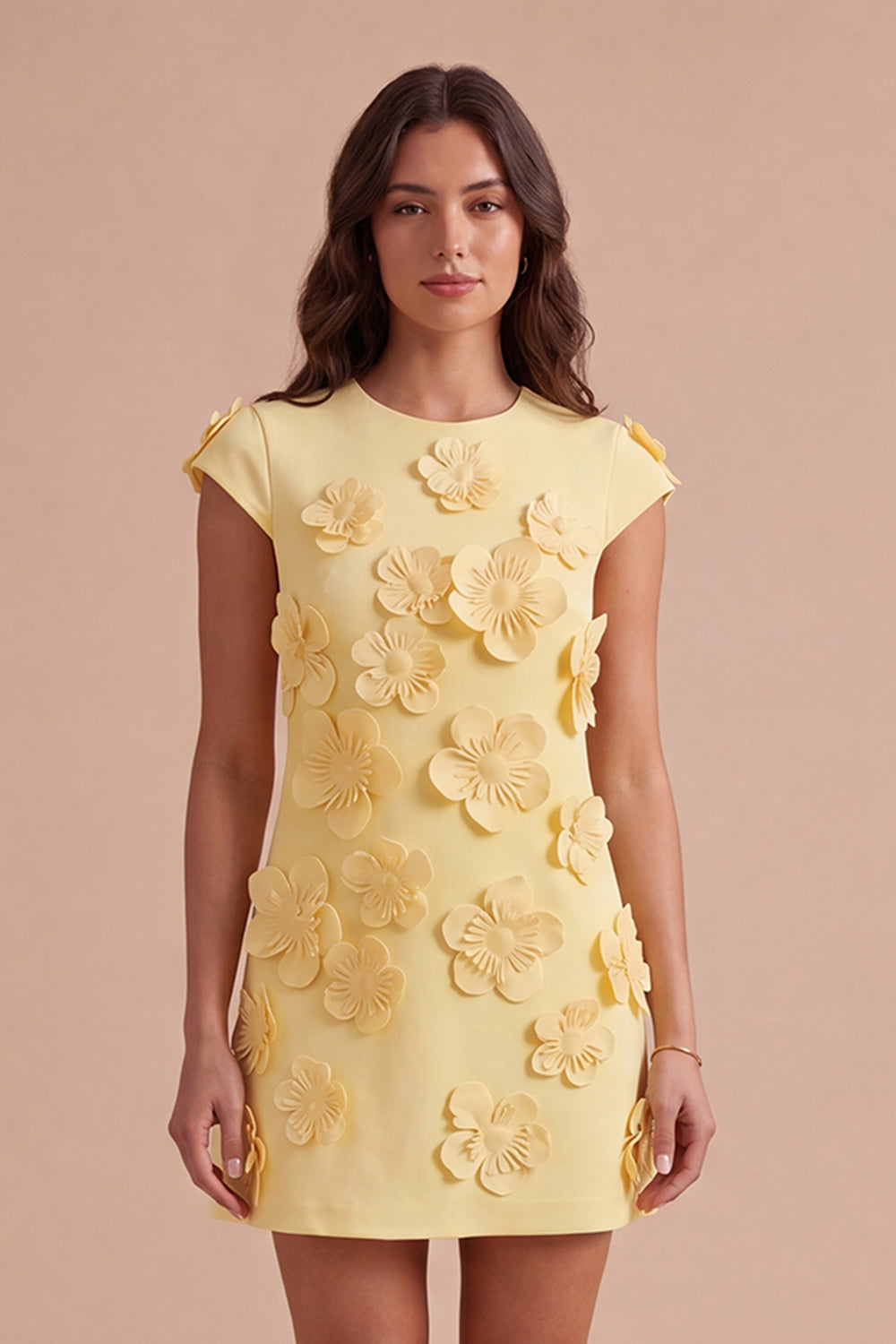 Yellow Floral Cap Sleeves Appliqued Short Homecoming Dress
