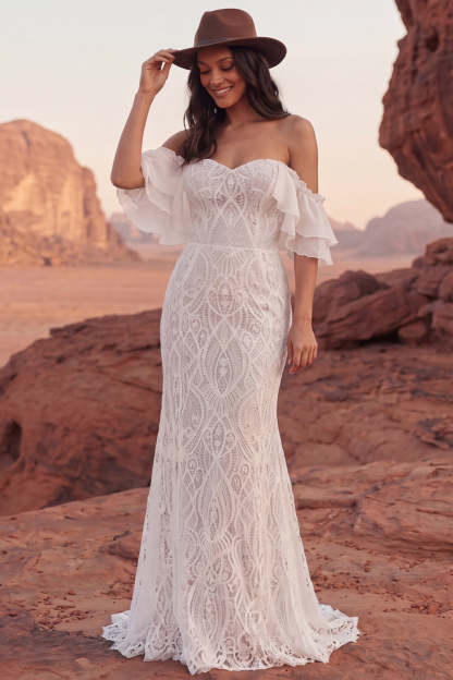 Leely Women Lace Ruffled Ivory Off the Shoulder Long Boho Western Wedding Dress Backless Mermaid Sleeveless Bridal Dress