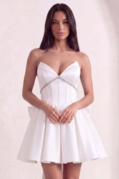 Leely Women Sparkly Short Corset White Homecoming Dress with Bow A-Line Strapless Cocktail Dress with Rhinestone