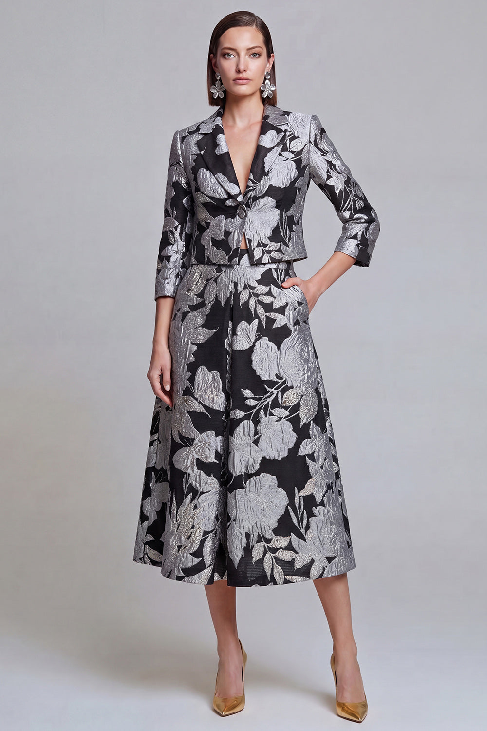 Black Silver Notched Lapel Floral Long Prom Suits with Pockets