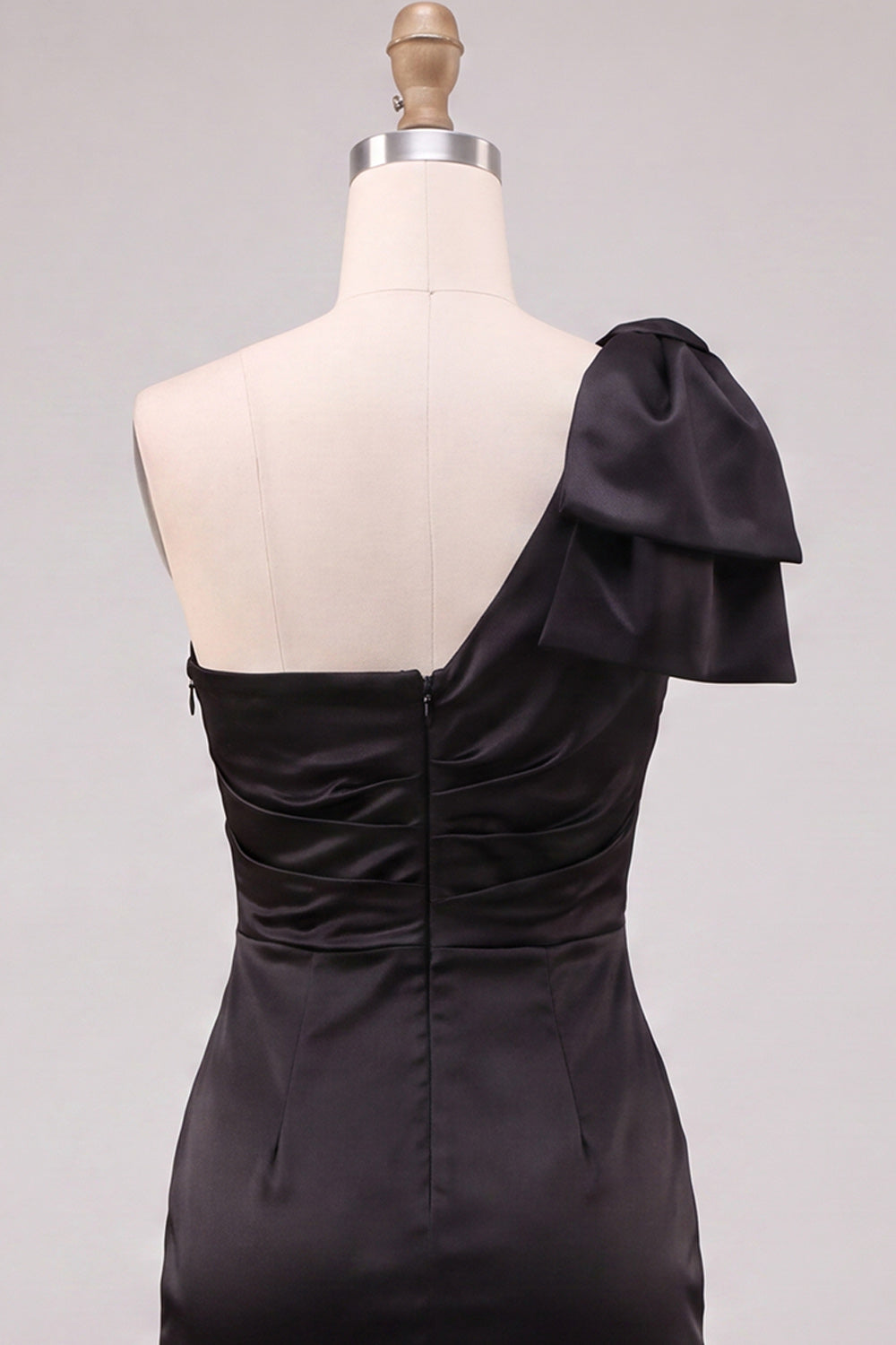 Black Bodycon One Shoulder Ruched Short Homecoming Dress with Bow