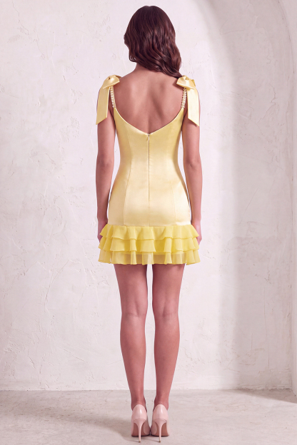 Sparkly Beaded Square Neck Yellow Bodycon Ruffled Short Homecoming Dress with Pearls