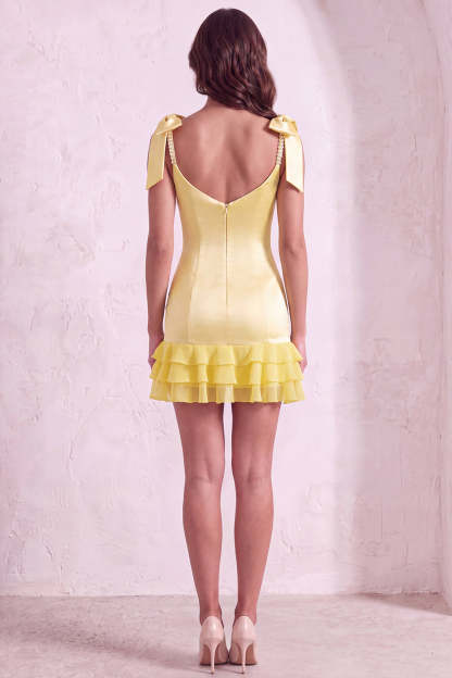 Sparkly Beaded Square Neck Yellow Bodycon Ruffled Short Homecoming Dress with Pearls