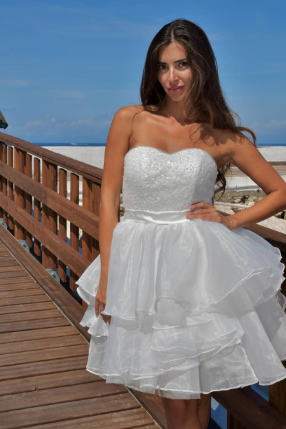 White Ruffled Sweetheart Short Sparkly Homecoming Dress with Sequins