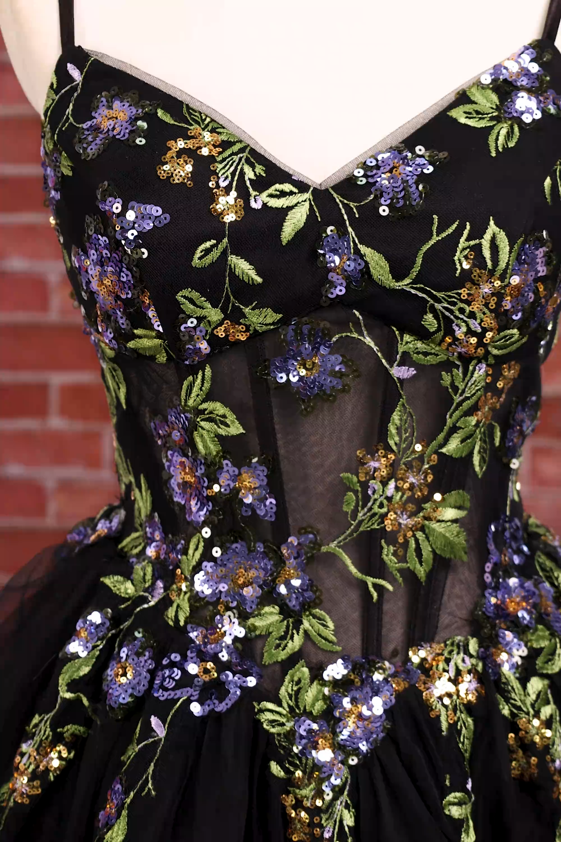Black Sparkly Floral Sequin Spaghetti Straps Short Homecoming Dress