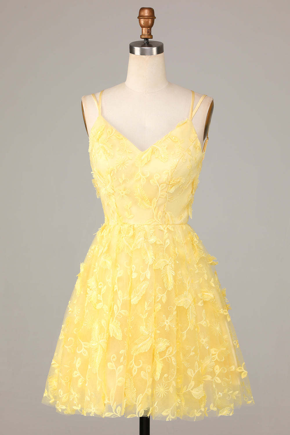 LEELY Women Yellow Lace Up Short Homecoming Dress A Line Spaghetti Straps Cocktail Dress with Appliques