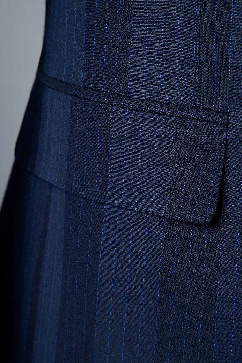 Dark Blue Pinstripe 3-Piece Double-Breasted Men's Suit