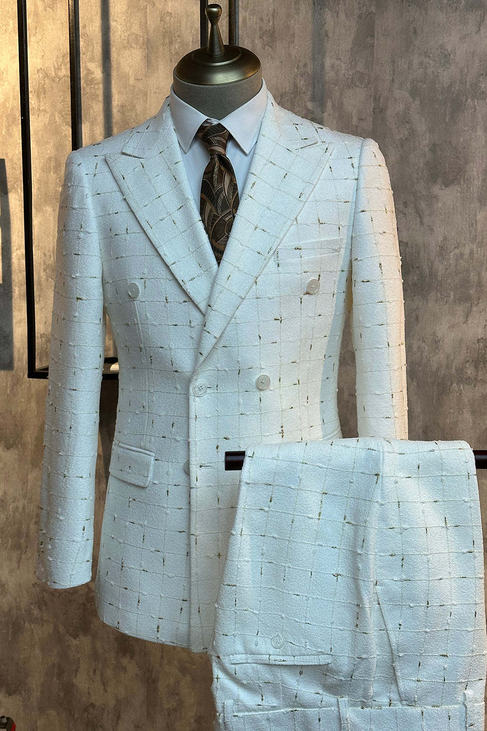 Leely White Plaid Notched Lapel 2 Piece Men's Suits Double Breasted Wedding Tuxedo