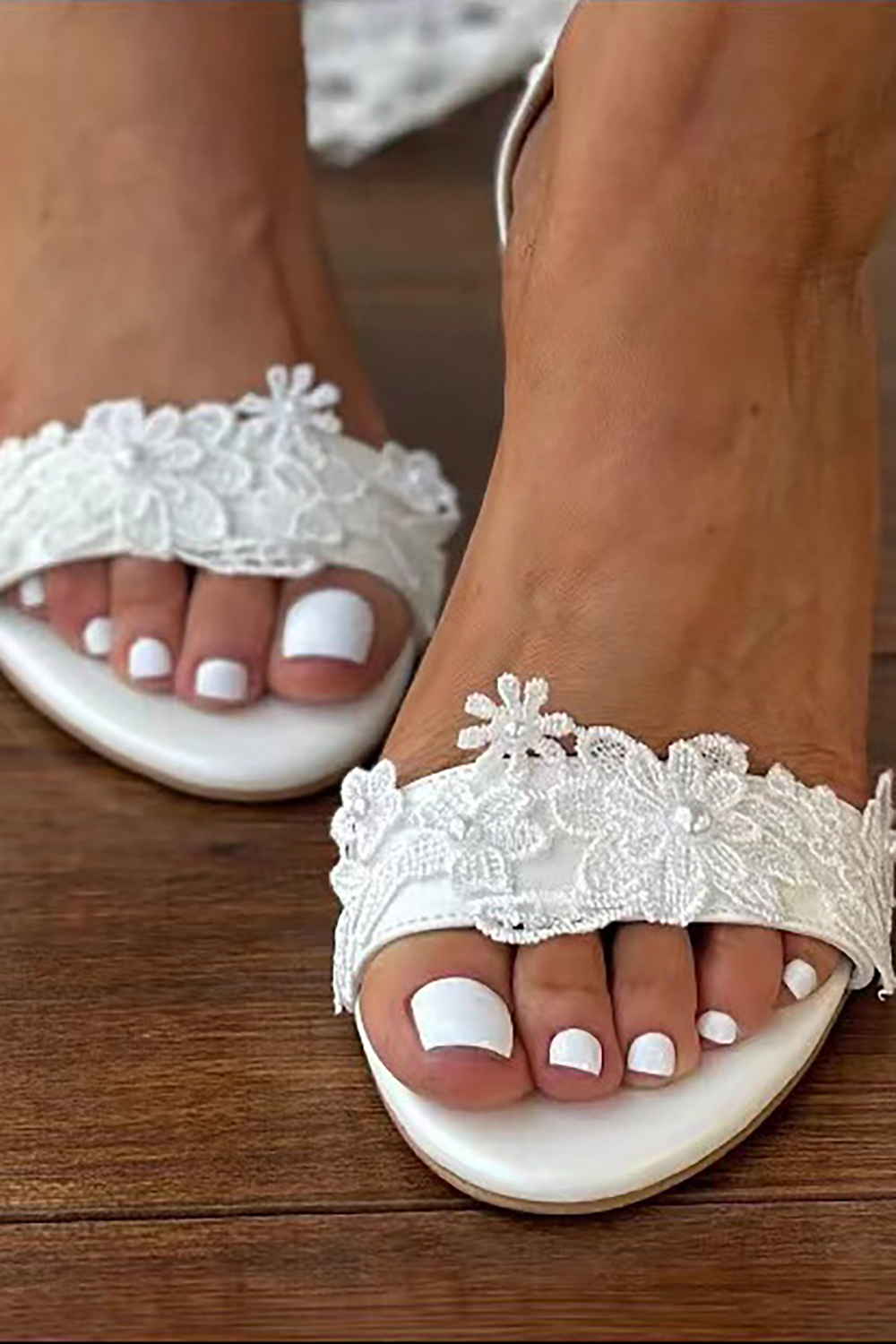 White Chunky High Heels With Lace For Weddings